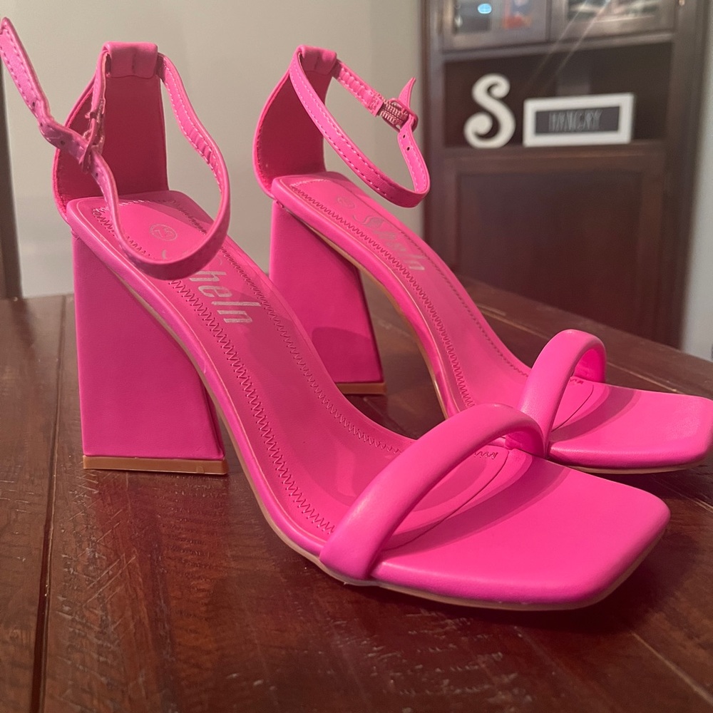 NWOT Pink Heels